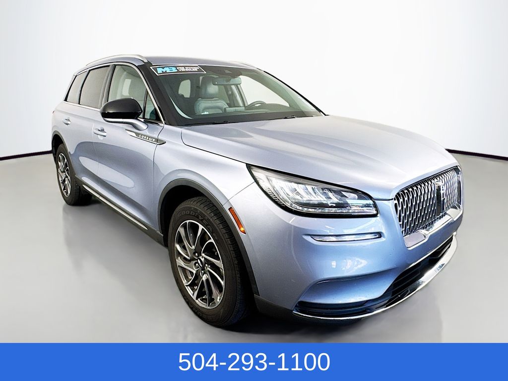 2022 Lincoln Corsair Standard photo 3
