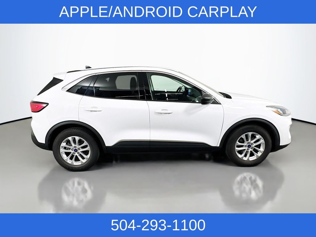 2022 Ford Escape SE photo 4