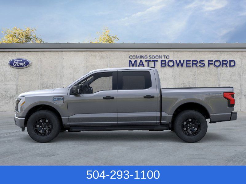 2025 Ford F-150 Lightning XLT photo 2