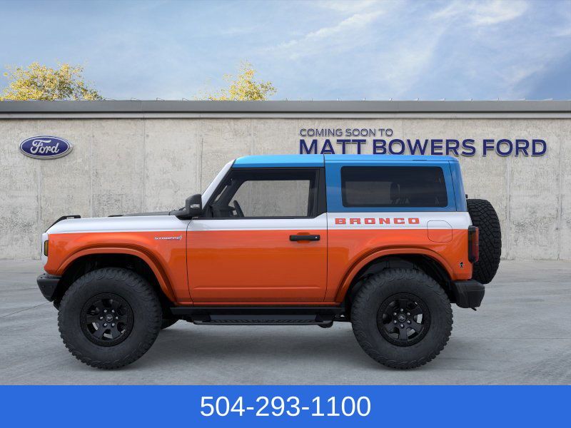 2025 Ford Bronco First Edition photo 2