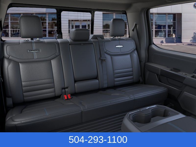 2026 Ford F-250 Super Duty Platinum - Photo 13