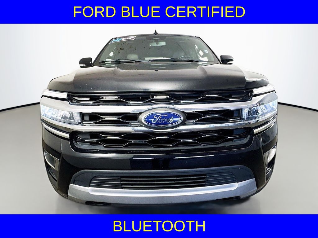 2023 Ford Expedition Limited photo 2