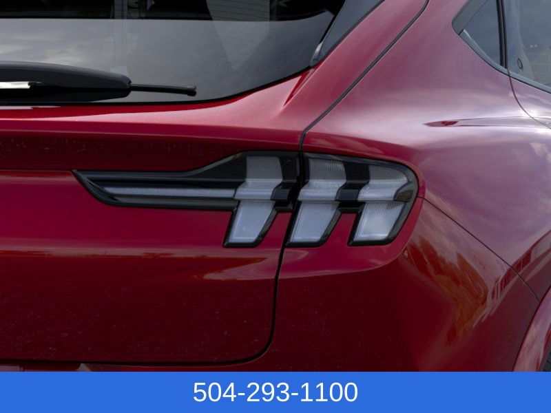 2025 Ford Mustang Mach-E Premium - Photo 23