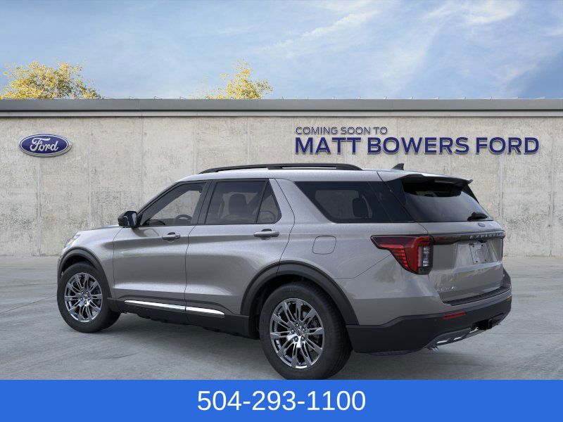 2025 Ford Explorer photo 3
