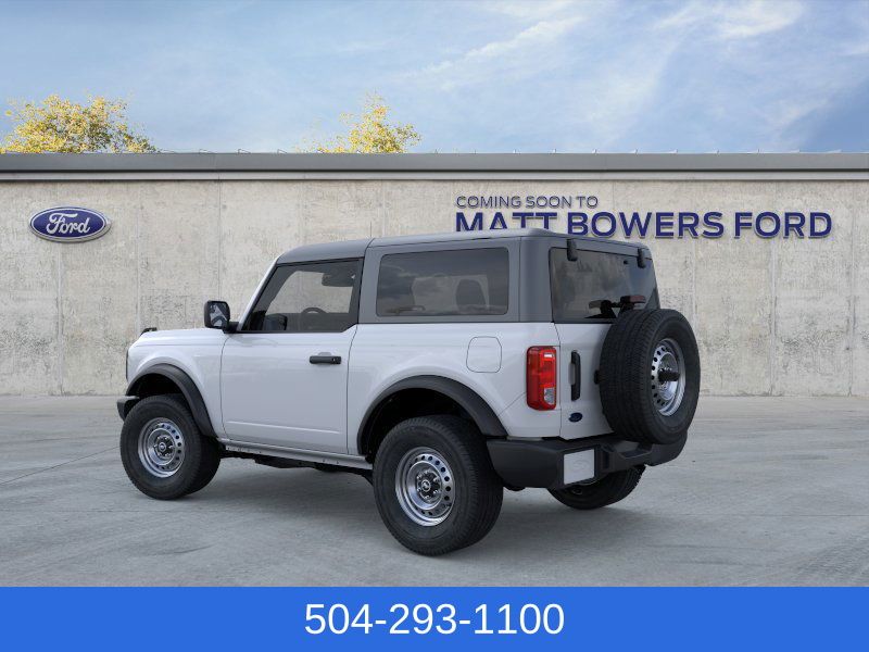 2025 Ford Bronco Base photo 3