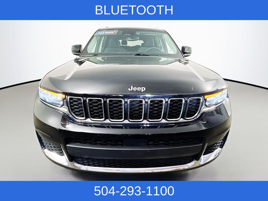 2023 Jeep Grand Cherokee Laredo Altitude photo 2