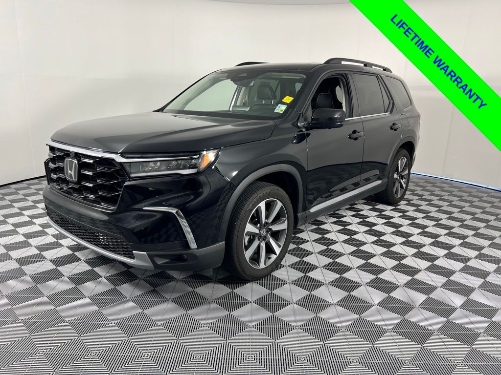 2025 Honda Pilot Elite AWD's photo