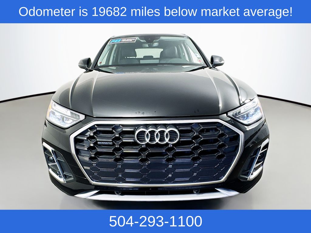 2023 Audi Q5 45 S line Premium photo 2