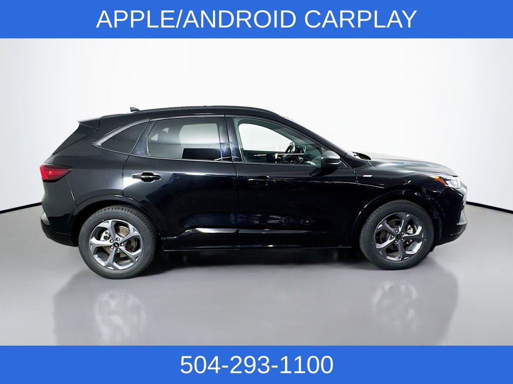 2023 Ford Escape ST-Line photo 4