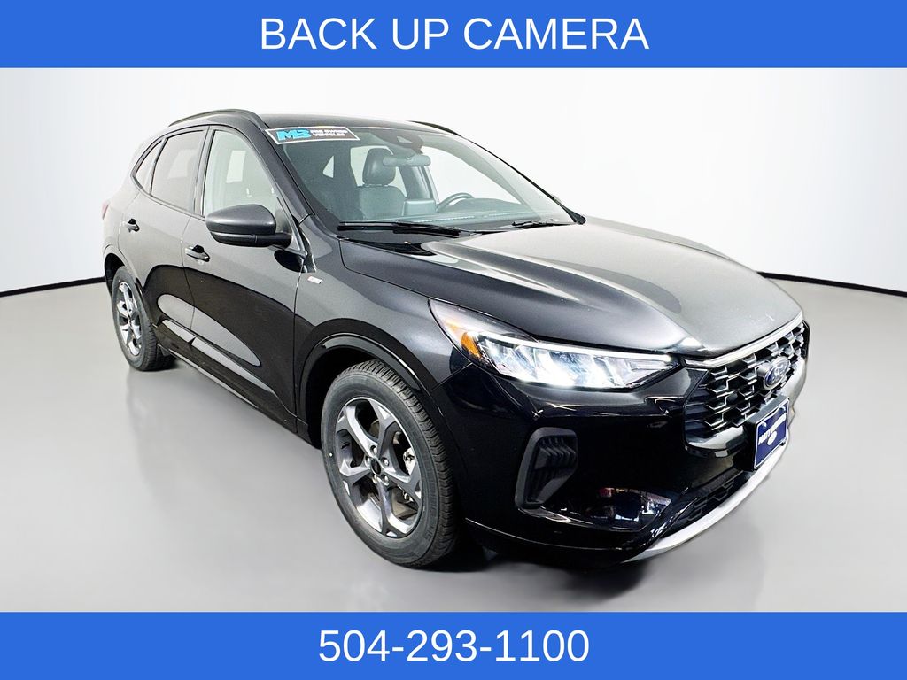 2023 Ford Escape ST-Line photo 3