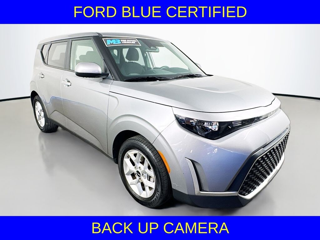 Certified 2025 Kia Soul LX Hatchback