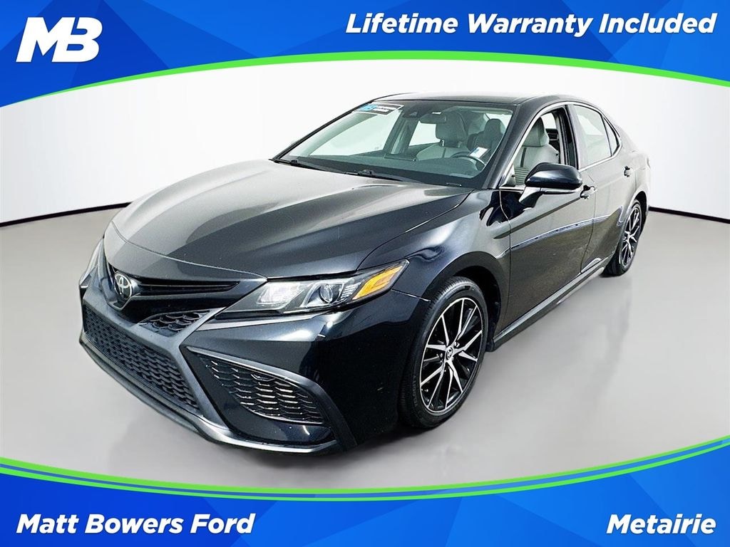 Used 2023 Toyota Camry SE Sedan