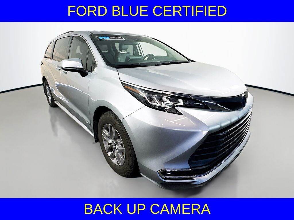 Certified 2021 Toyota Sienna XLE Van