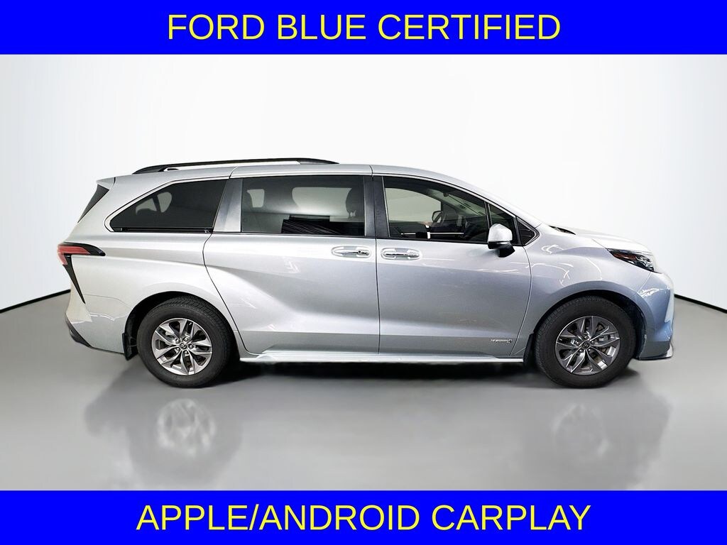 Certified 2021 Toyota Sienna XLE Van