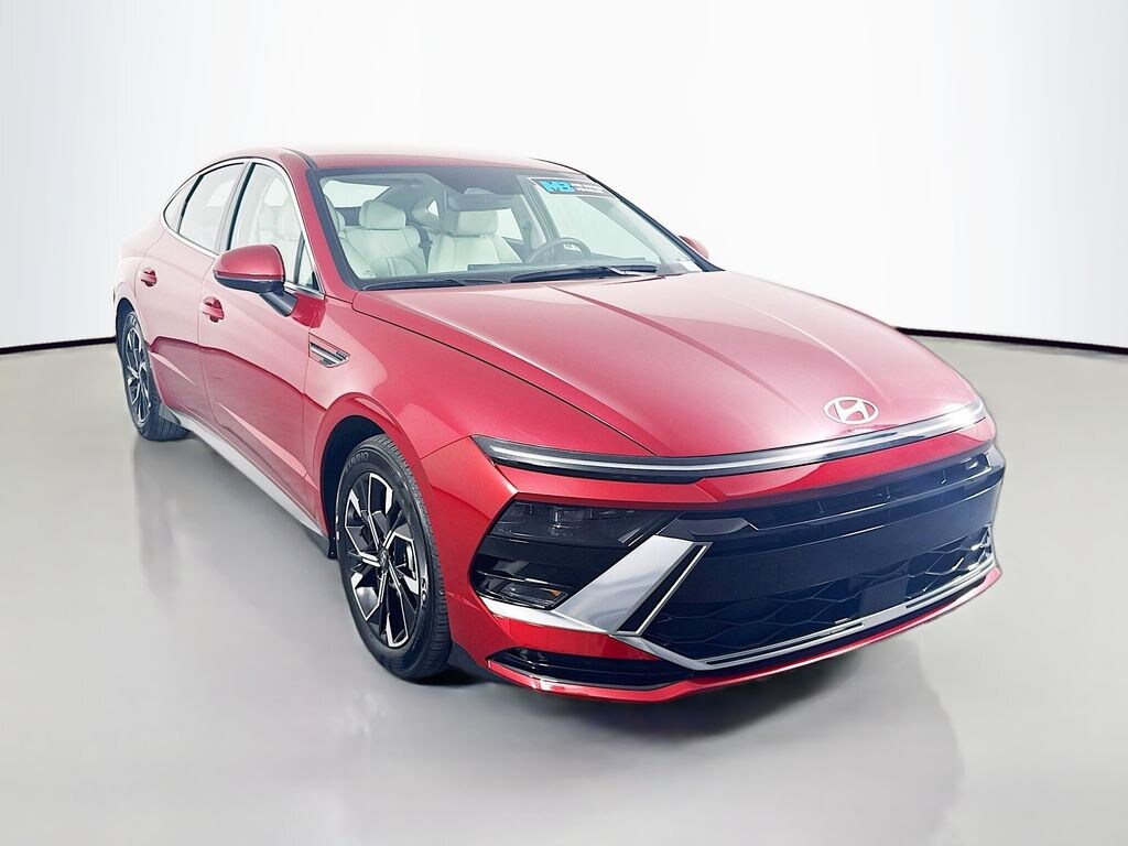 Used 2025 Hyundai Sonata SEL Sedan
