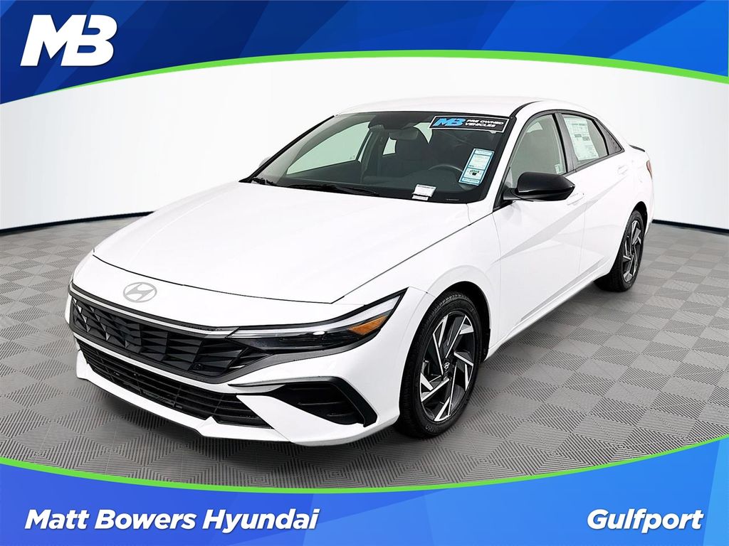 2025 Hyundai Elantra Sedan  2025 Hyundai Elantra Sedan