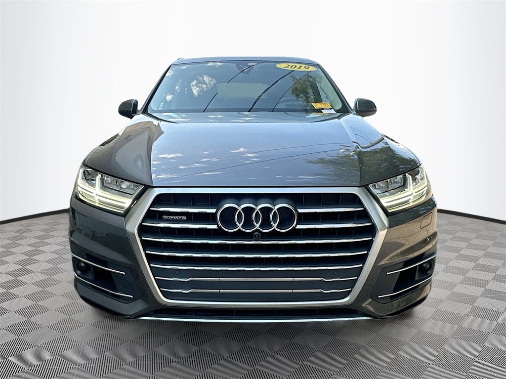 Used 2019 Audi Q7 Prestige with VIN WA1VAAF79KD008276 for sale in Gulfport, MS