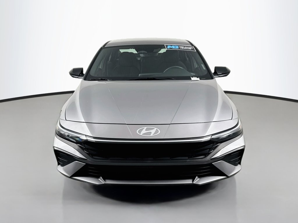 Certified 2025 Hyundai