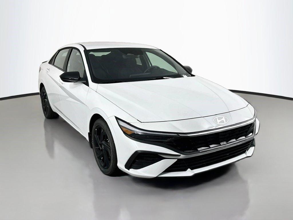 New 2026 Hyundai Elantra SEL Sport Sedan