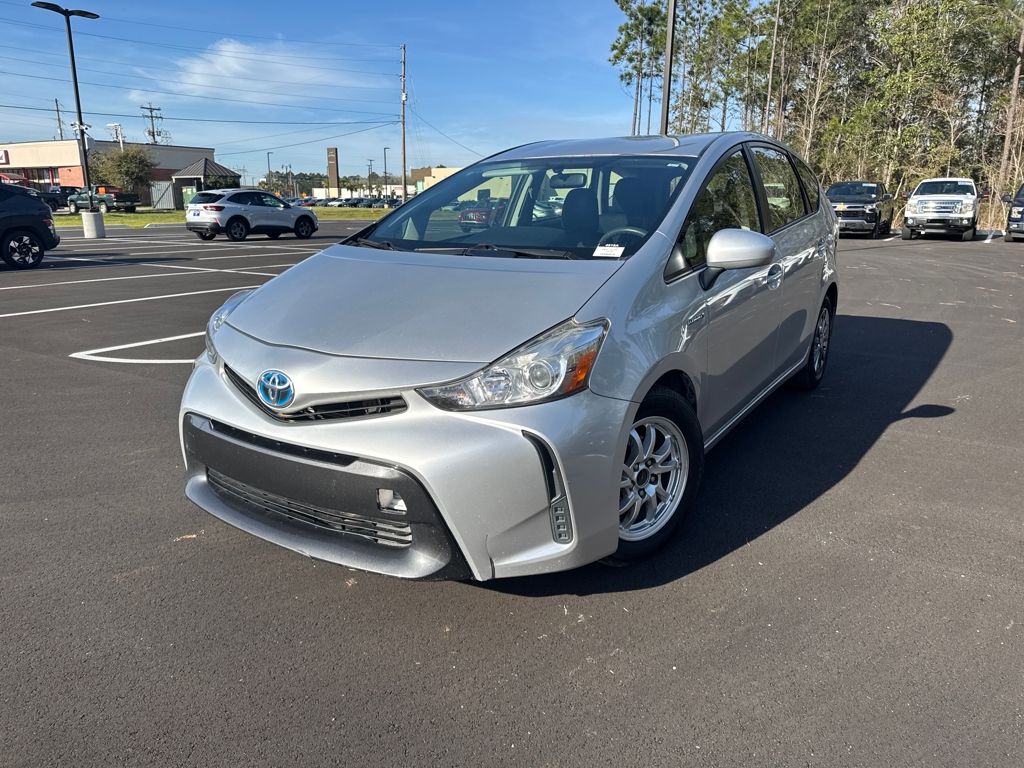 2015 Toyota Prius v Five