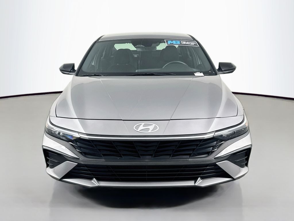 Used 2025 Hyundai Elantra SEL Sport Sedan