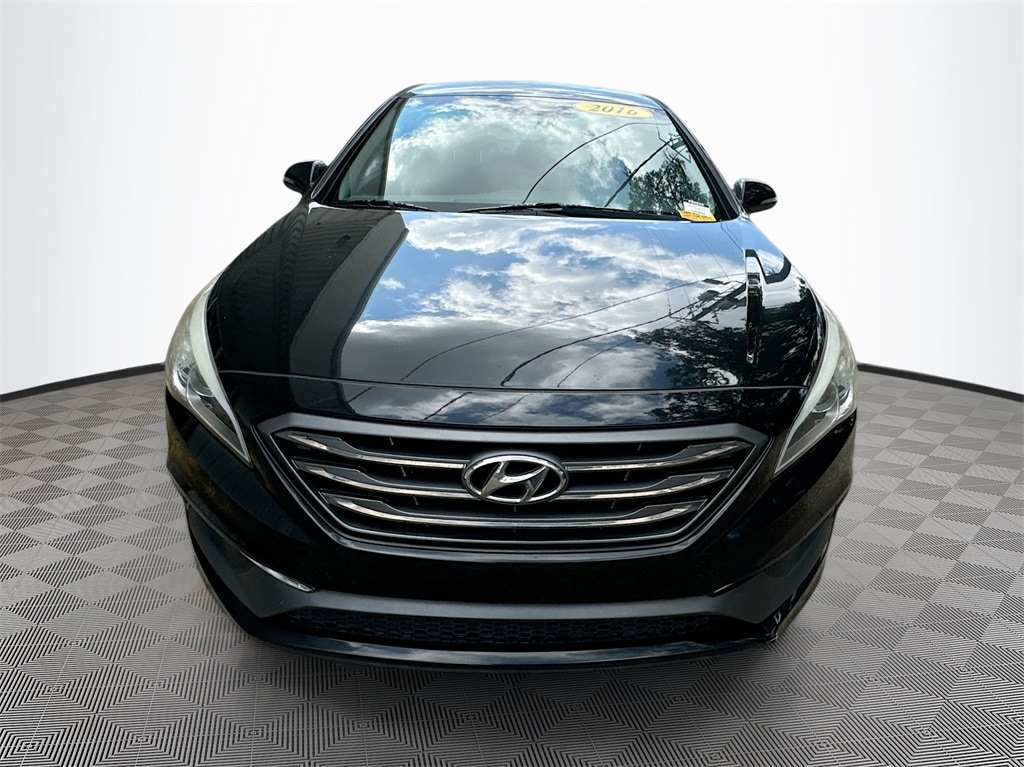 Used 2016 Hyundai Sonata Sport with VIN 5NPE34AF1GH264624 for sale in Gulfport, MS