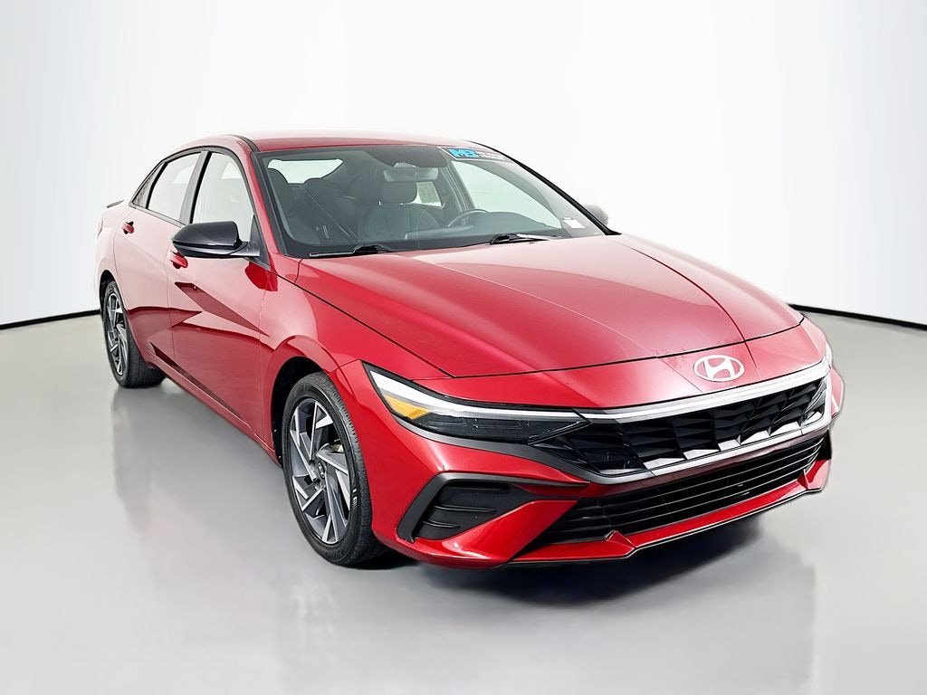 Used 2025 Hyundai Elantra SEL Sport Sedan