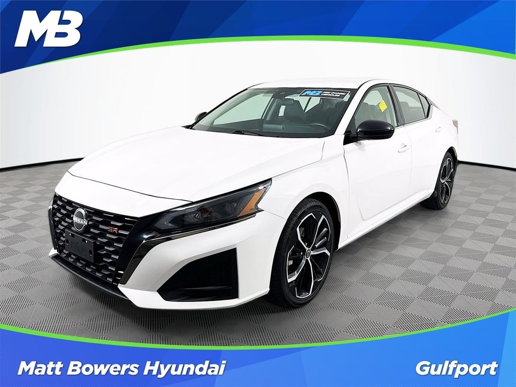 Used 2024 Nissan Altima 2.5 SR Sedan