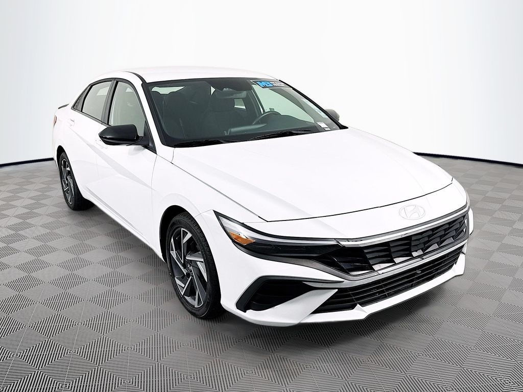 Certified 2025 Hyundai Elantra SEL Sport Sedan