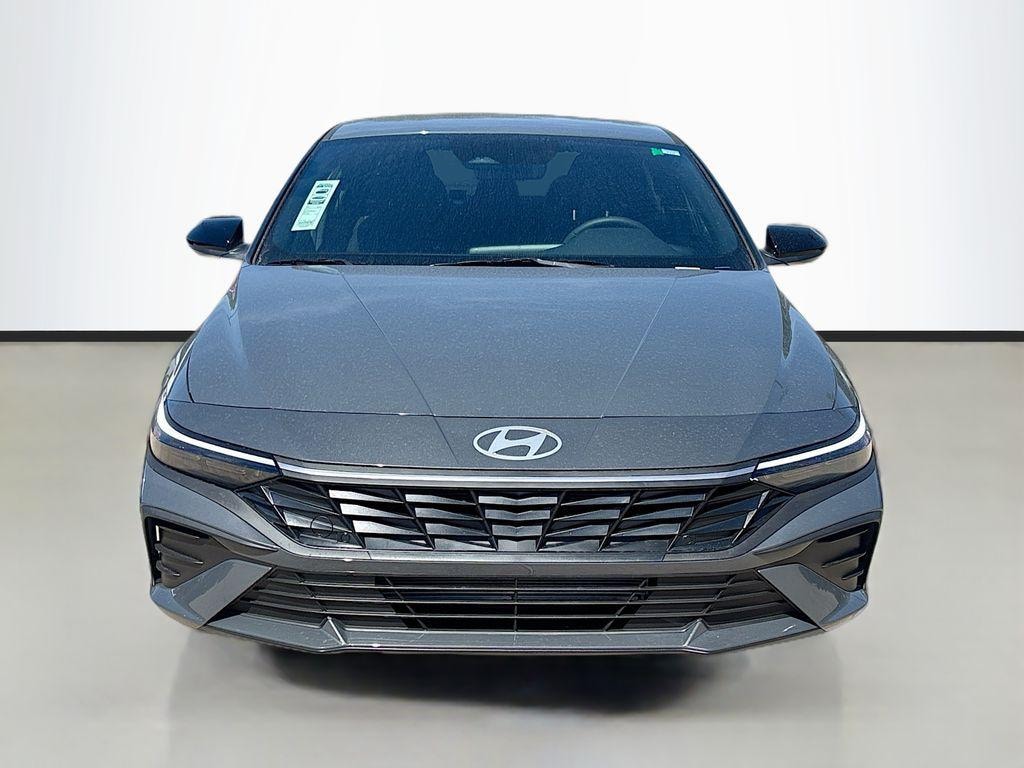 New 2025 Hyundai Elantra SEL Sport Sedan
