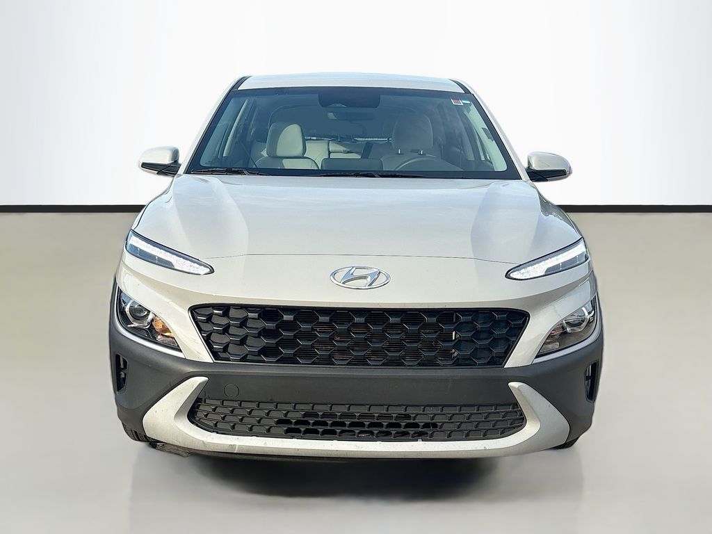 2023 Hyundai Kona SE photo 2