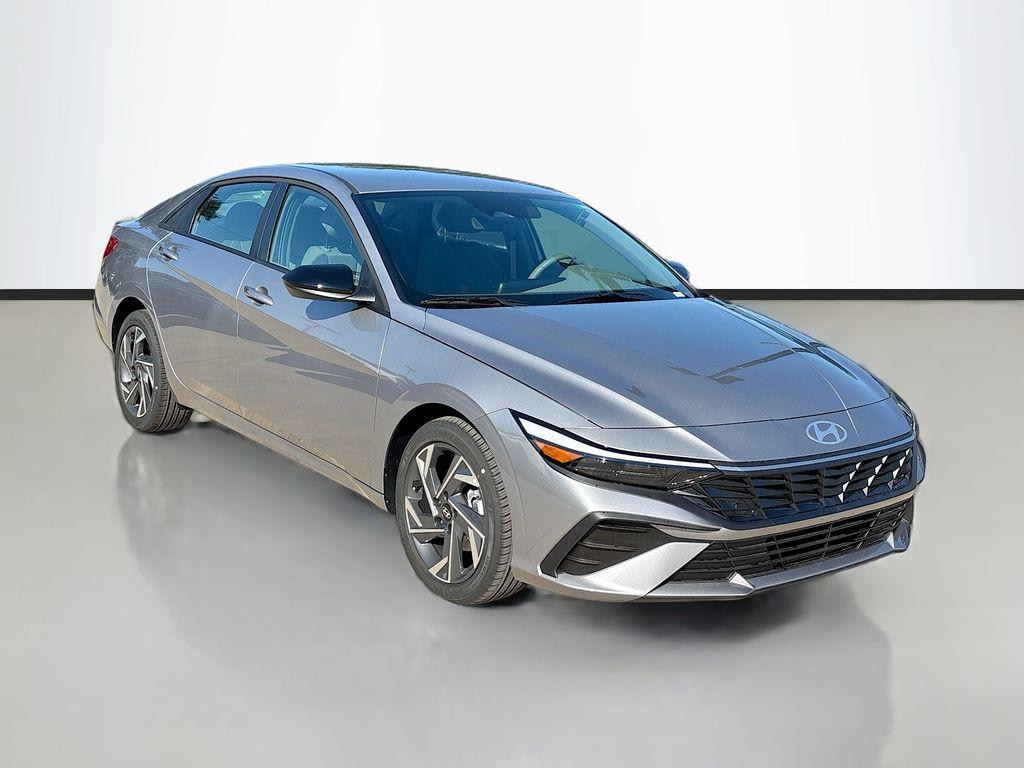 New 2025 Hyundai Elantra SEL Sport Sedan