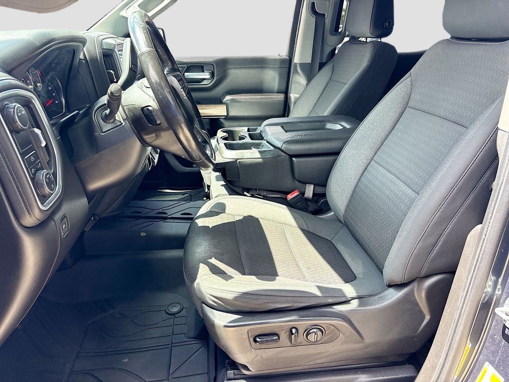 2021 Chevrolet Silverado 1500 LT - Photo 19