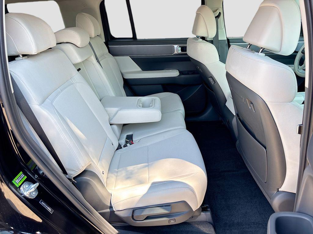 2026 Hyundai Santa Fe SE - Photo 28