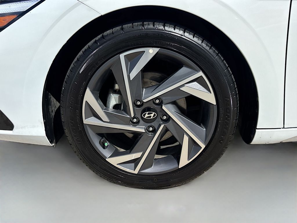 2025 Hyundai Elantra SEL - Photo 32