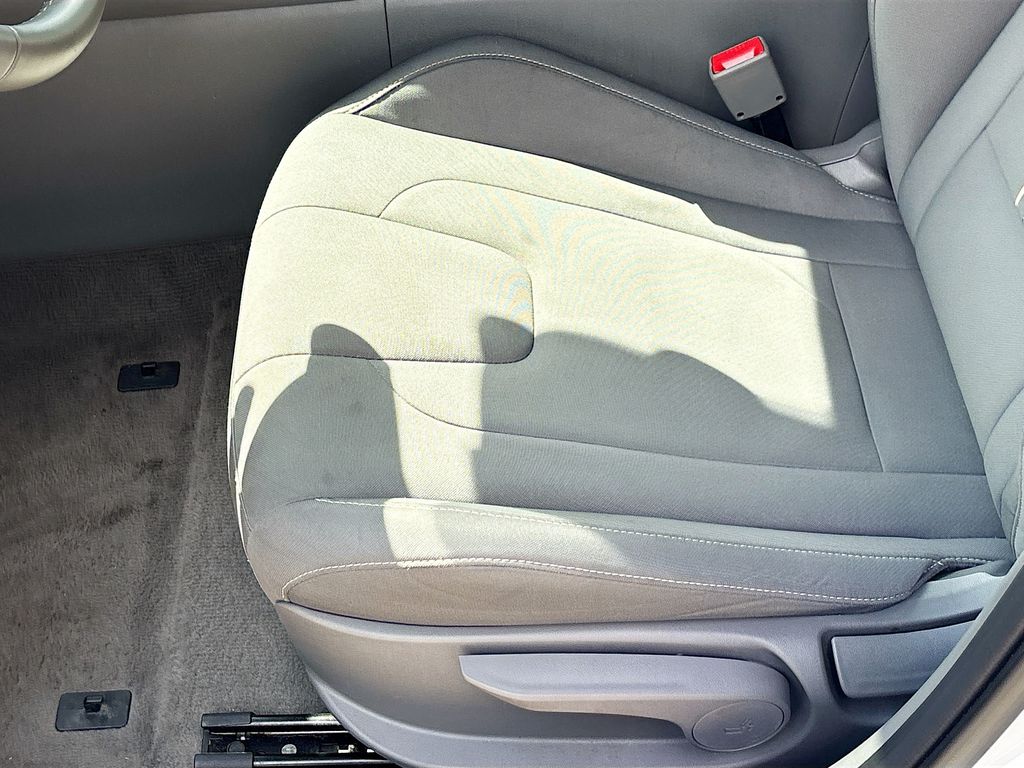 2025 Hyundai Elantra SEL - Photo 19