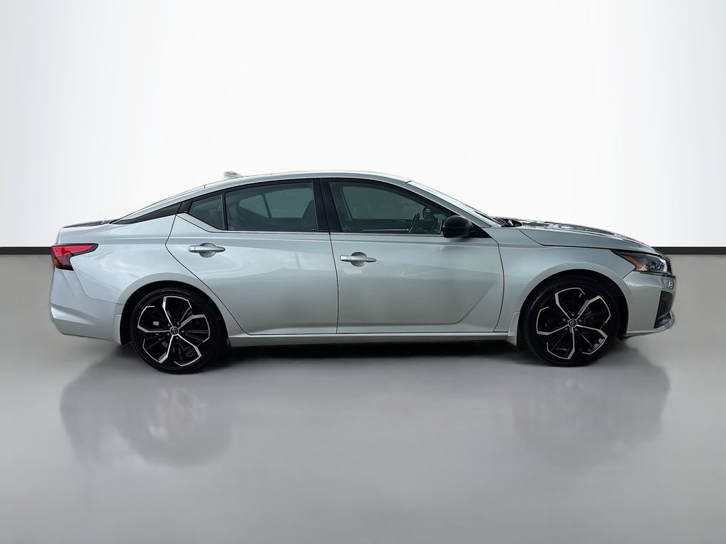 Used 2023 Nissan Altima 2.5 SR Sedan