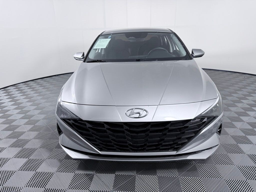 Used 2023 Hyundai Elantra SEL Sedan