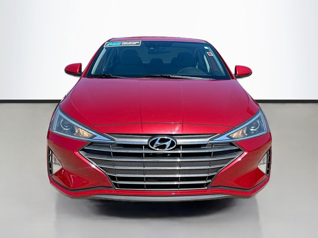 2020 Hyundai Elantra SEL photo 2
