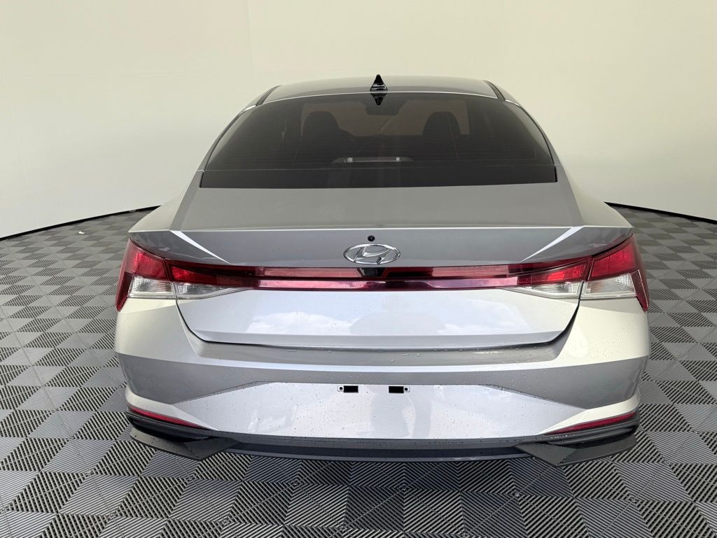 Used 2023 Hyundai Elantra SEL Sedan