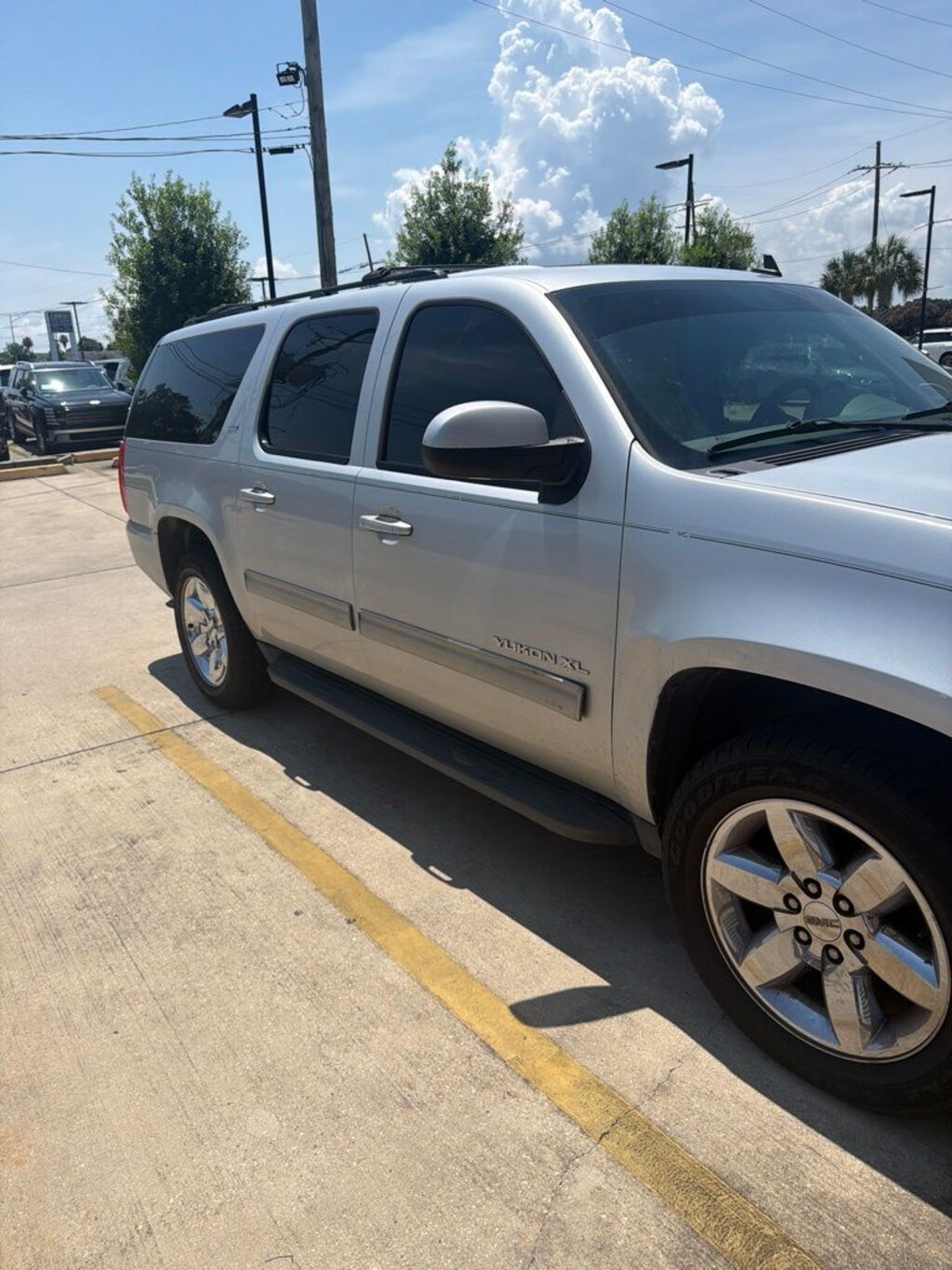 Used 2012 GMC Yukon XL 1500 SLT SUV
