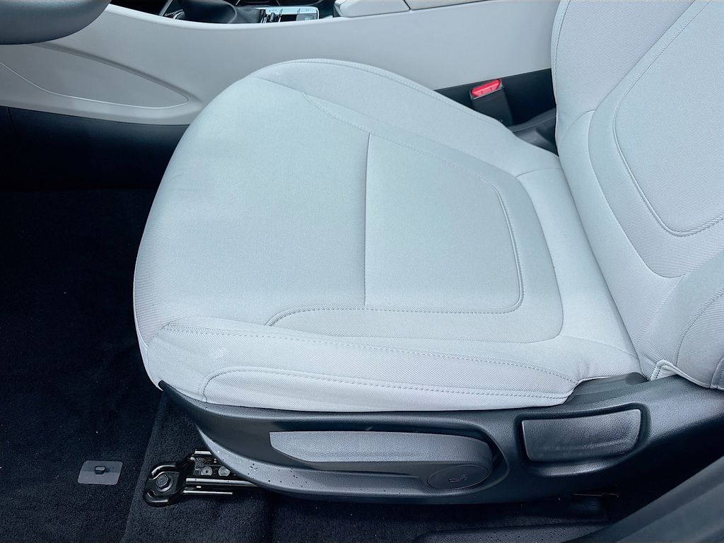 2026 Hyundai Tucson SE - Photo 18