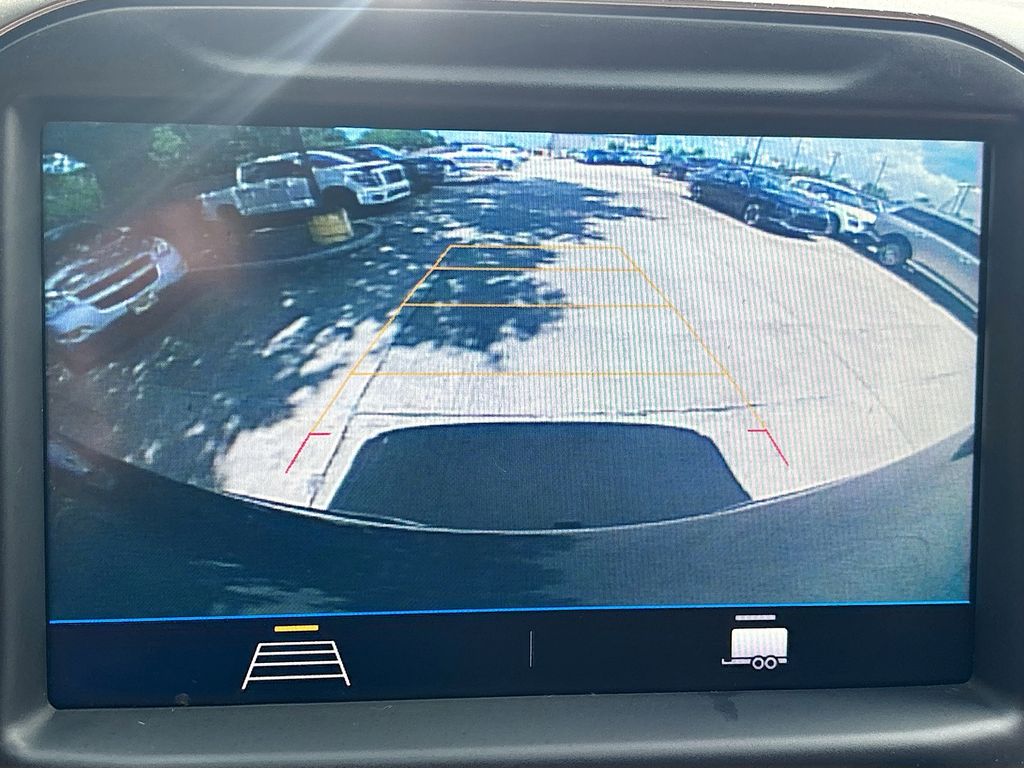 2021 Chevrolet Silverado 1500 LT - Photo 13