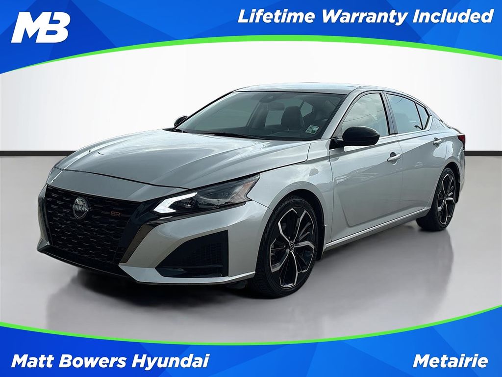 2023 Nissan Altima 2.5 SR FWD photo