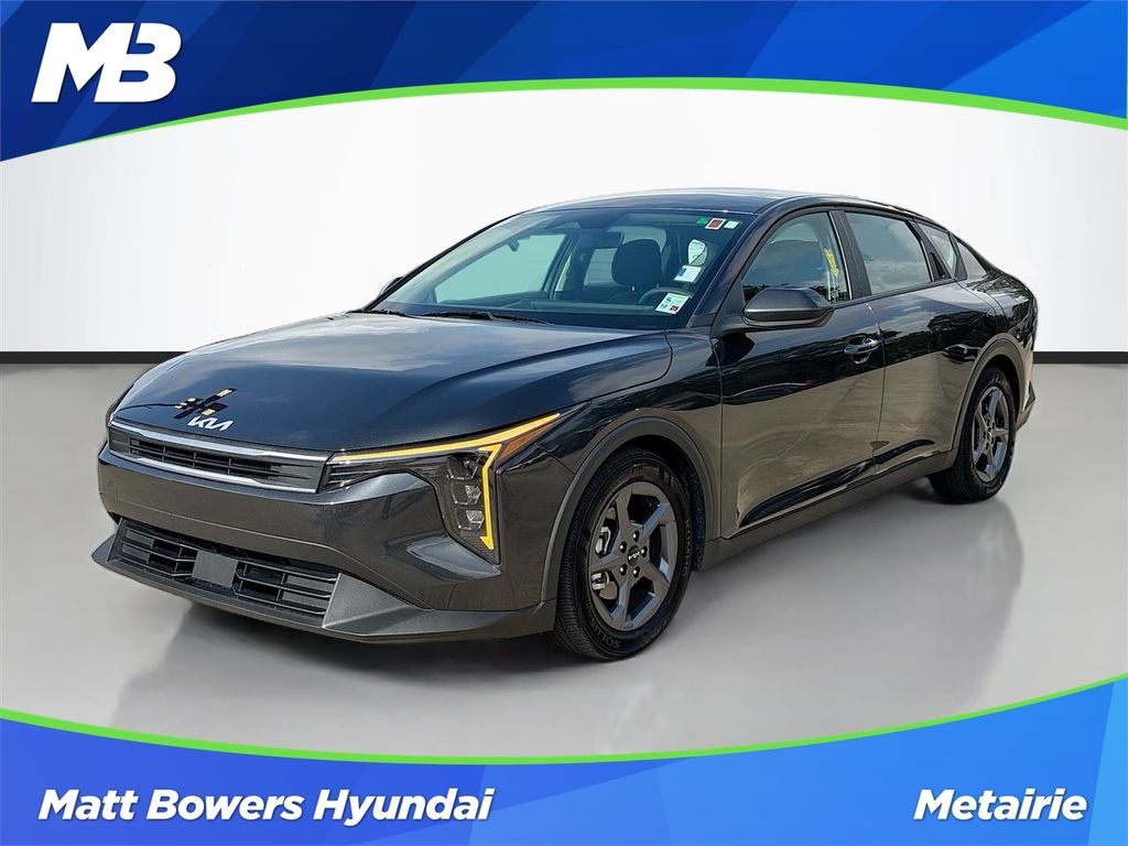 2025 Kia K4 LXS's photo