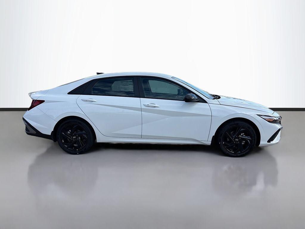 New 2026 Hyundai Elantra SEL Sport Sedan