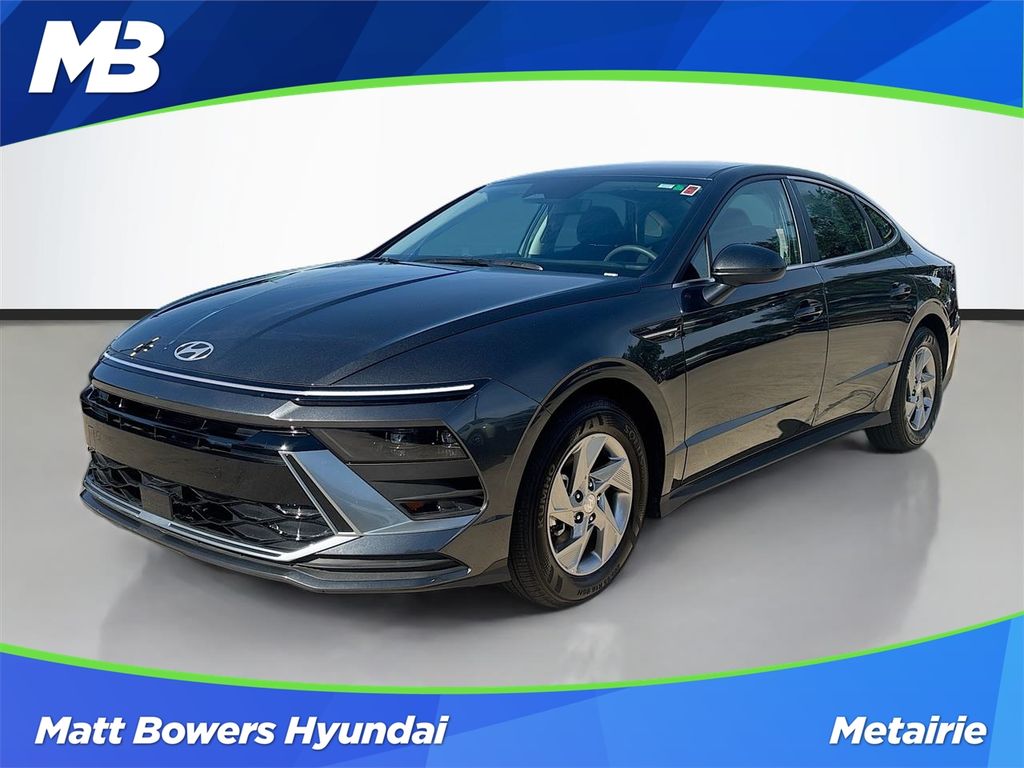 2025 Hyundai Sonata SE's photo