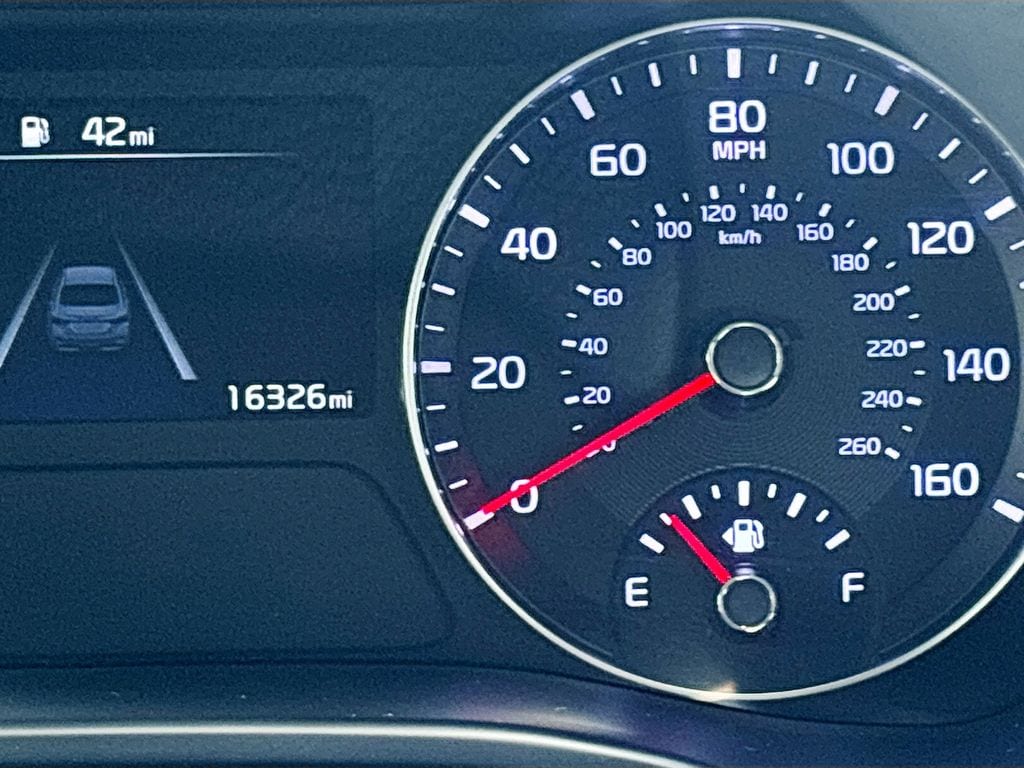 2023 Kia Forte LXS - Photo 12