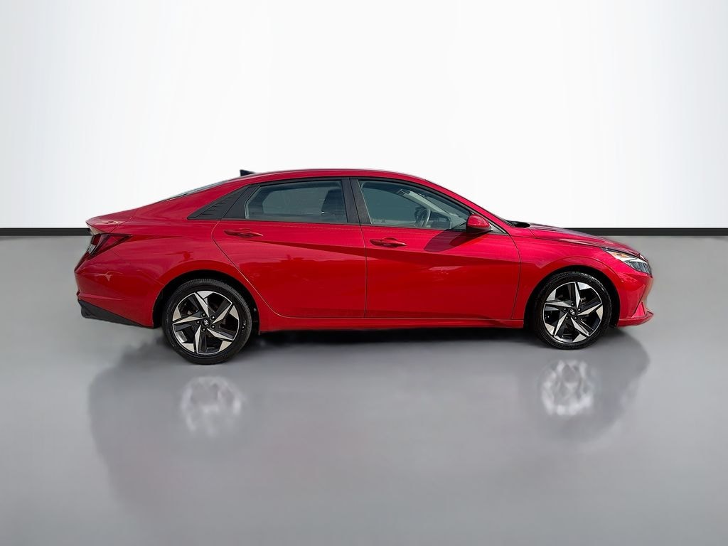 Used 2023 Hyundai Elantra SEL Sedan