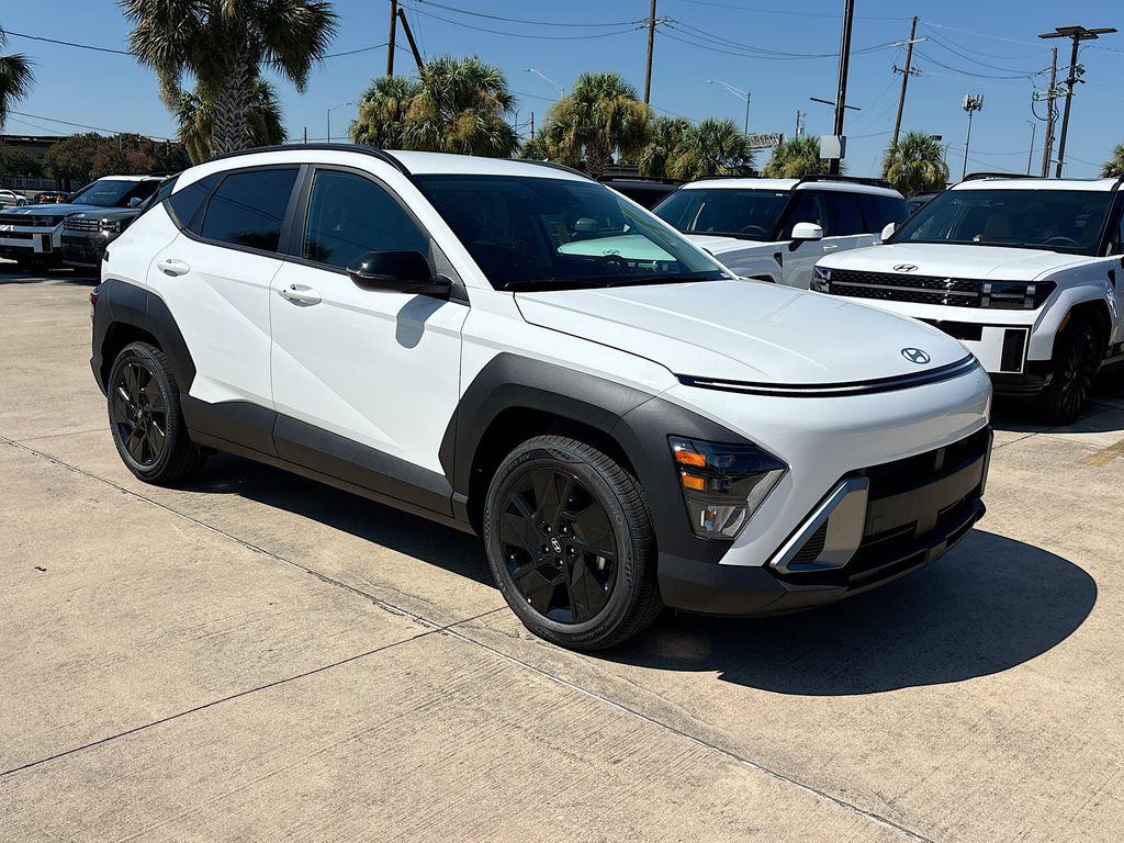 2026 Hyundai Kona SEL photo 2